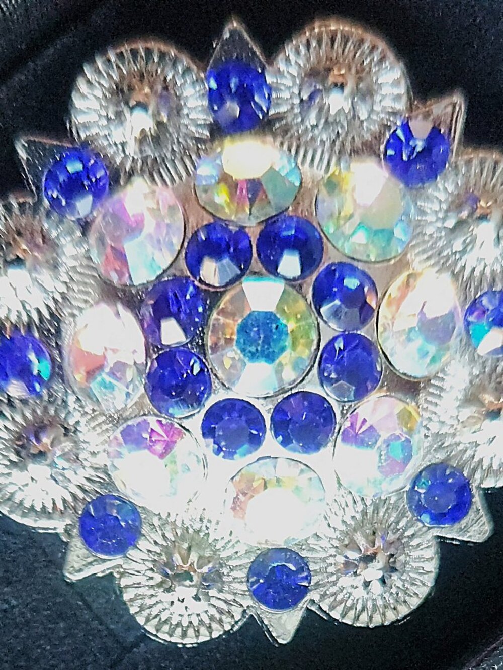 SCARF SLIDE Concho with BLUE & AB stones SILVERTONE NEW by Ornaments Collection